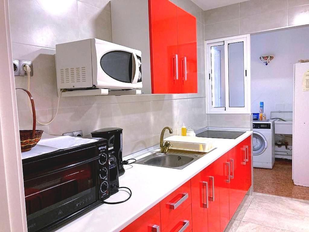 Practico Apartamento A 5 Min Andando De Gibraltar Y El Centro, Frente Al Mar La Línea de la Concepción Exterior foto